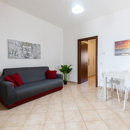 Ad Apartment Olbia Bagian luar foto